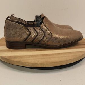 Clarks Women's Trish Bell Bootie Size 9M Copper Color
